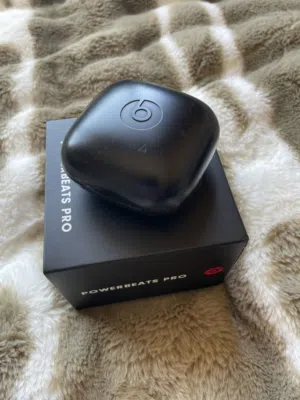 سماعات   2 PowerBeats Pro من شركة apple