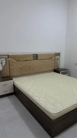 غرفه نوم للبيع مكونه من 7 قطع
