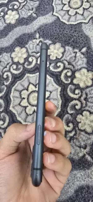 ايفون 11 اموره طيبه ممغير فيه شي 128 جيبي اقبل البدل ب اجدد وازيد