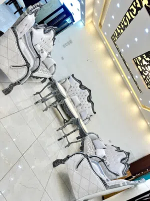 طقم كنب دمياطي خشب زان مع طقم طاولات ثلاثي