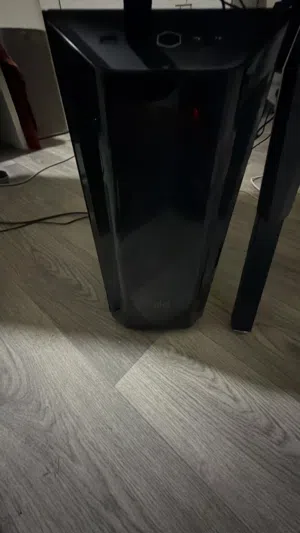 للبيع بي سي قيمنق