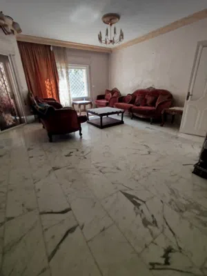 280 m2 4 Bedrooms Apartments for Sale in Amman Um Uthaiena
