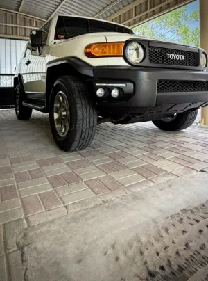 Used Toyota FJ in Ajman