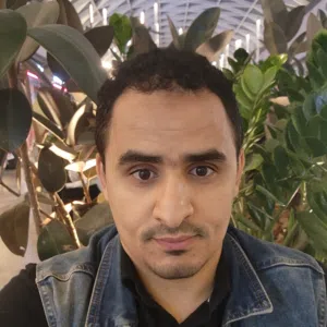 حذيفة صادق الغزير 