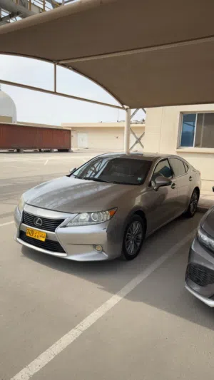 لكسز es350 بدون اعطال مع ضمان بعد البيع 20 يوم