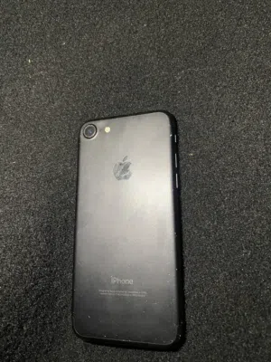 Apple iPhone 7 32 GB in Irbid
