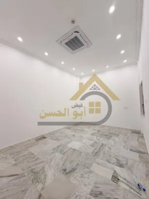 شقة ارضية حديثة للايجار في منطقة الجنينة