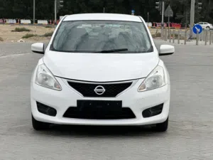 NISSAN TIDA 2016