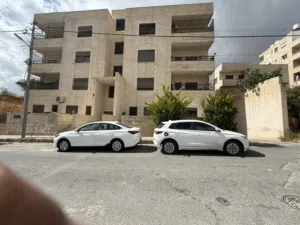 شقة للبيع طابق ارضي بسعر مغري