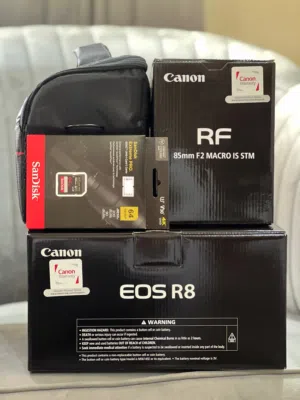 للبيع كاميرا Canon EOS R8