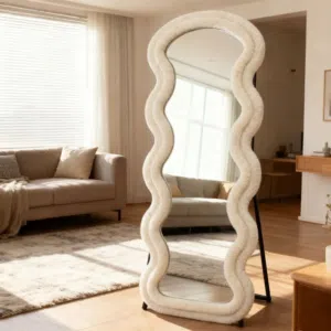 مرايا الغيمة2026