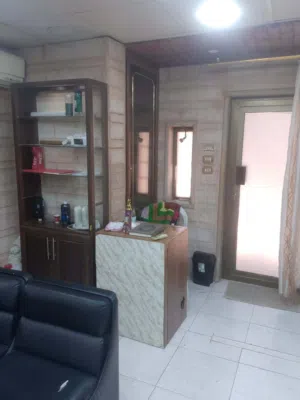 صالون سيدات للبيع بداعي السفر