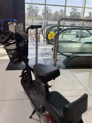 سكوتر ممتاز مع مفتاح و كل شي معه