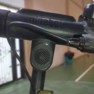 Bluetooth speaker available and under body lighting available best conditions 25 days use only