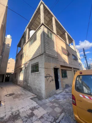عمارة استثمارية بدخل 510 دينار شهريًا + إمكانية توسعة