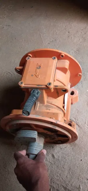 هزاز مصنع ابلك هزاز شبه اجديد