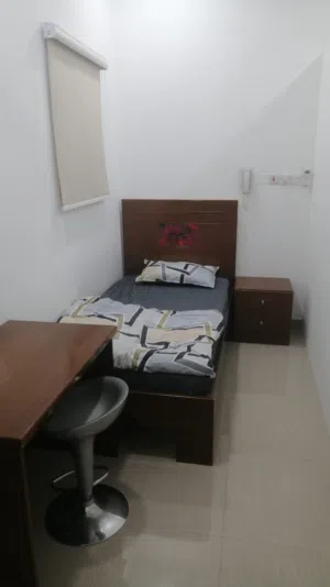 Rooms for Rent (IsaTown, Jurdab) - غرفة للإيجار في موقع مميز