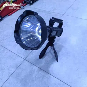الكشاف العملاق للرحلات و السفاري