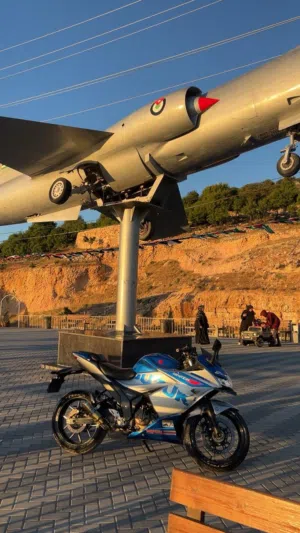 Suzuik Gixxer 250 sf