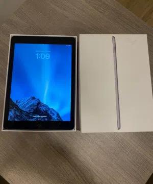 Apple iPad 6th Generation 2018)