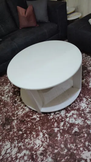 طاوله دائريه خشب لاتيه لون ابيض للبيع