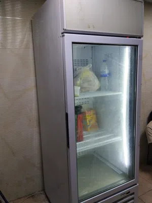 ثلاجة للمطابخ او للعرض