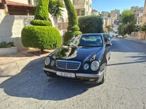 مرسيدس موديل  E 2001  مرخصه ـ بدون فتحه ـتحكم طارة ـ مثبت سرعه