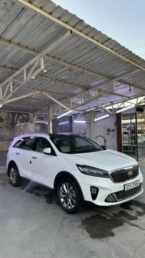 Used Kia Sorento in Basra