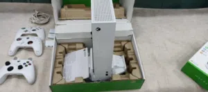 اكس بوكس سيريس اس نضيف وياه ملحقات يده2 ويبي اس قاعده تبريد للستفسار خاص