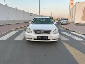 لكزس LS430 موديل 2006 فتحة جلد مثبت سرعة 1/2 الترا بحالة ممتازة