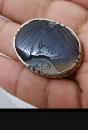 متاح محبس فضه مخطوط صوره السيد مقتدى الصدر