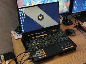 Asus . Windows . 15.6" . New0