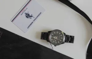 ساعة رهيبة من Polo بكامل المرفقات والضمان