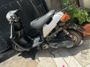 دراجة ياماها 60   نضيفه وحلوة بسعر 190 ما ييه شي شغاله ونضيفه وكلشي بيه جديد ونضيف تجي وتفحص