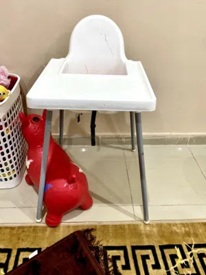 كرسي طعام للاطفال