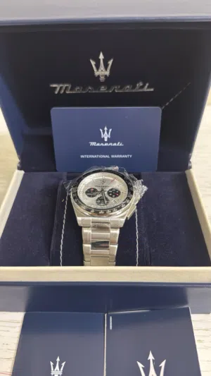 للبيع – ساعة Maserati (مازيراتي) من مجموعة Velocita الأصلية بكامل ملحقاتها