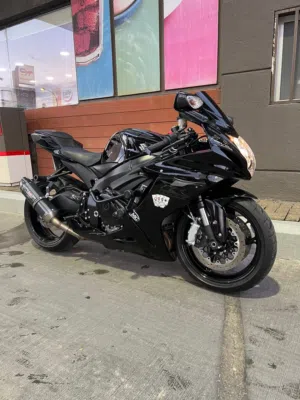 Suzuki . Gsxr-600 model 2020 . Fullblack جكسر 600 بطح موديل 2020