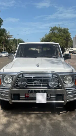 نيسان بترول