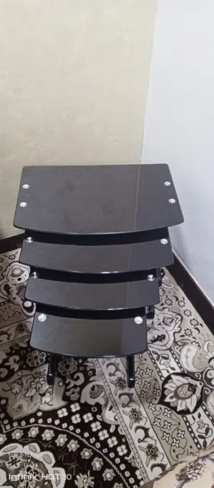 طقم طاولات ولا خدش للبيع بسعر مغري