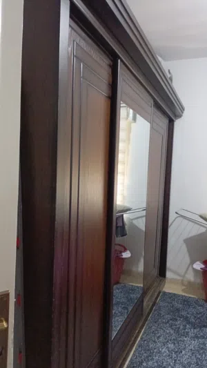 غرفة نوم للبيع وغرفة جلوس