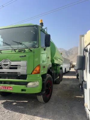 بيع تنكر اخضر هينو 5000 الف جالون موديل 2008