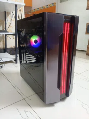 pc للبيع كل القطع جديدة ما عدة الكرت والكيس