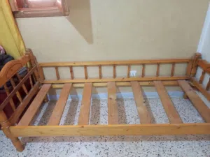 سرير فردي للبيع