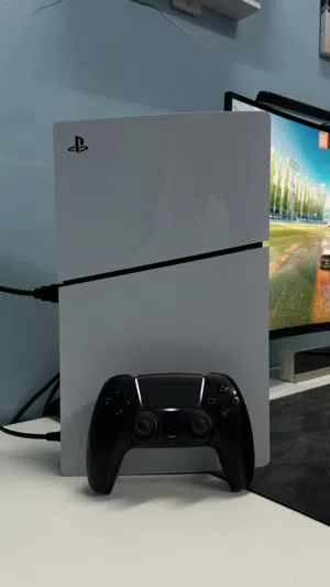 PS5 slim Digital 1TB النسخة العربيه