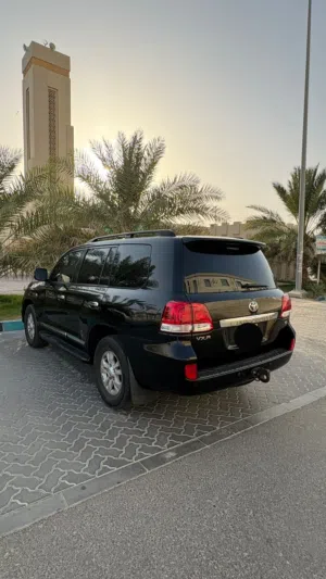 Used Toyota Land Cruiser in Al Ain