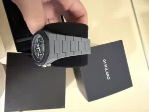 D1 Milano ساعه