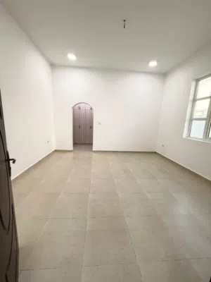 ستديوهات مفروشه وغير مفروشه بجميع مناطق العين شامل مياه كهرباء نت صيانه باركن