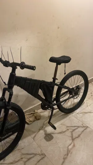 السيكل يبيله شغل لاكن بيطلع شكله فنان اذا تعبت عليه
