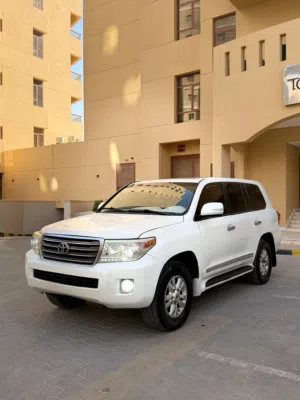 Used Toyota Land Cruiser in Al Ahmadi