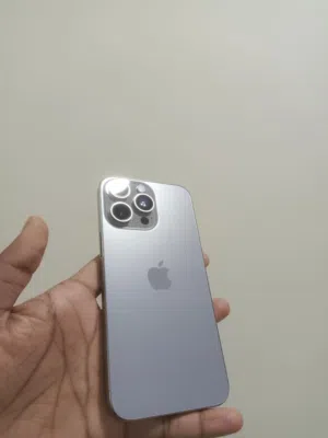 iPhone 15 pro max 256GB natural titanium good condition battery health 77%